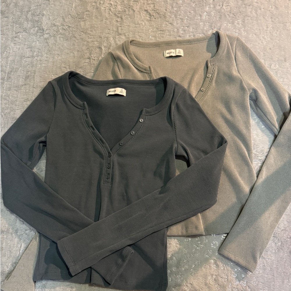 Hollister Ribbed Henley Tops in Gray Tones